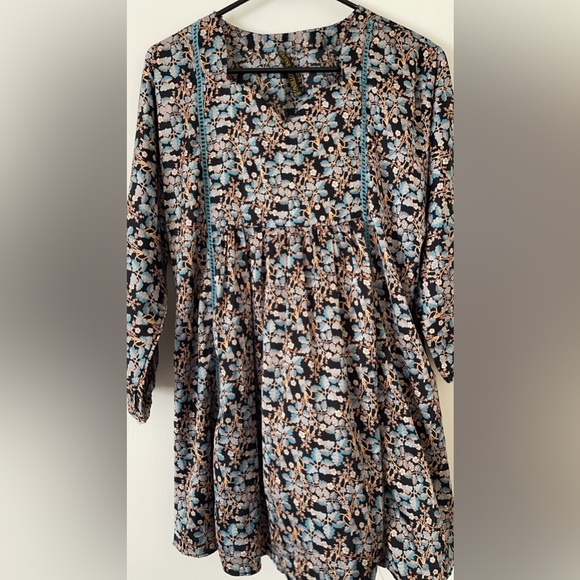 Floral boho mini dress - Picture 3 of 6